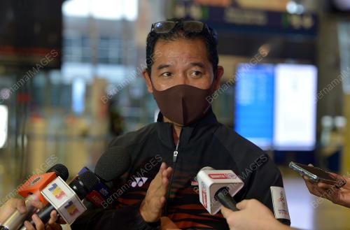 PASUKAN PELAYARAN NEGARA BERLEPAS KE TOKYO