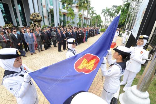 PTJ04_08082016_ASEAN