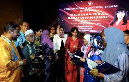 PTJ04_08112018_PERHIMPUNAN_BN201811072893