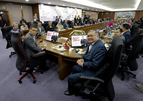 DATUK SERI SAIFUDDIN NASUTION ISMAIL