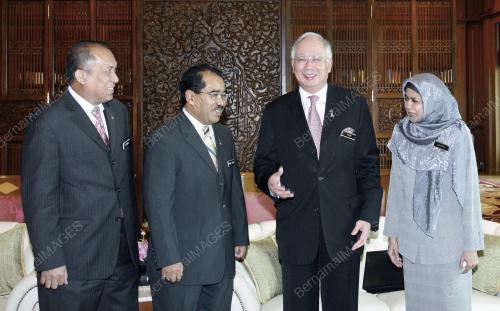 DATUK SERI MOHD NAJIB TUN ABDUL RAZAK