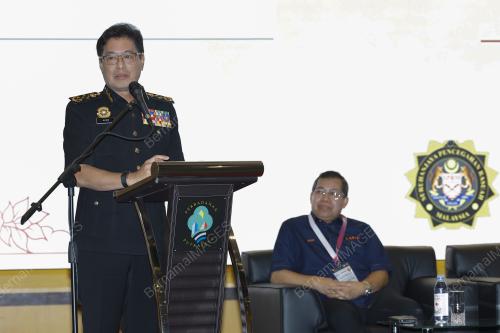 TAN SRI AZAM BAKI