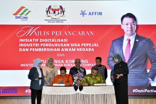 DATUK M NOOR AZMAN TAIB