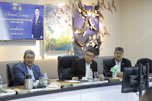 DATUK SERI SAIFUDDIN NASUTION