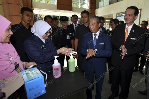 TAN SRI MUHYIDDIN YASSIN