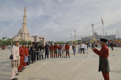 SOLAT SUNAT AIDILFITRI
