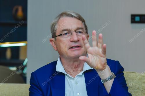 DATUK SERI HARALD LINK