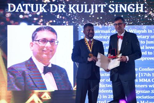 DR MURUGA RAJ