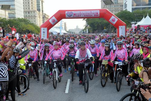 PTJ04_11032017_WANITA
