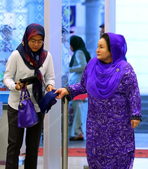 DATIN SERI ROSMAH MANSOR