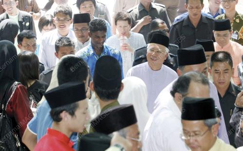 NAJIB TUN RAZAK