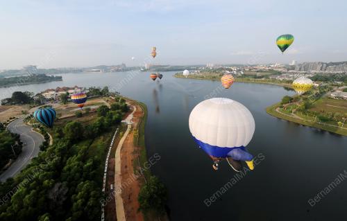 PTJ04_12032015_BALLOON