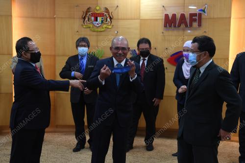 DATUK SERI DR RONALD KIANDEE
