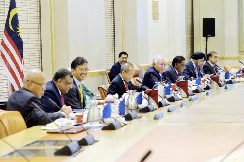 PTJ04_12052015_PM_DIALOG