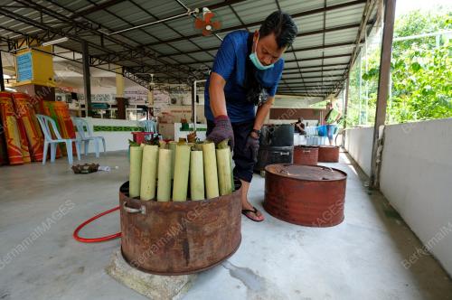 PERSIAPAN RAYA