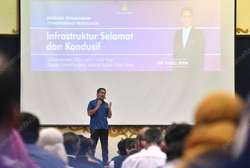 DATUK DR RADZI JIDIN