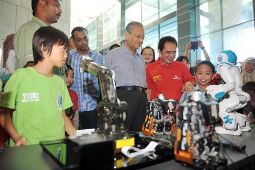 PTJ04_12122015_ROBOT