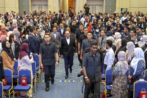 DATUK SERI ANWAR IBRAHIM