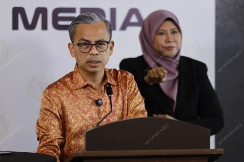 DATUK FAHMI FADZIL