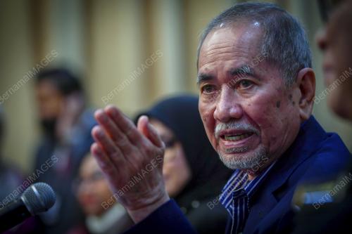 DATUK SERI DR WAN JUNAIDI TUANKU JAAFAR