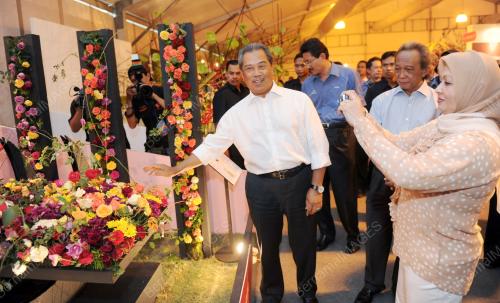 TAN SRI MUHYIDDIN YASSIN