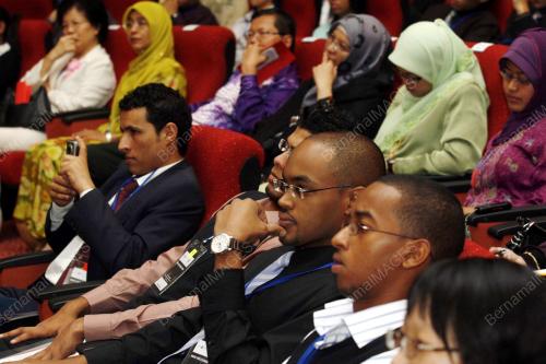 TUN DR. MAHATHIR MOHAMAD