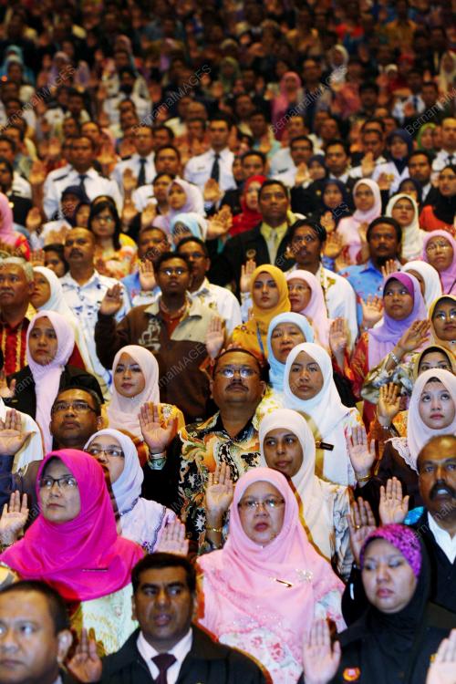 DATUK SERI MOHD NAJIB TUN ABDUL RAZAK