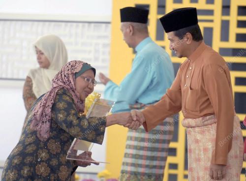 PTJ04_15022011_AGONG_MAULIDUR