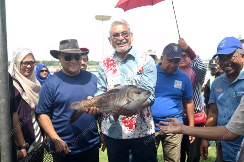 KHALID ABDUL SAMAD