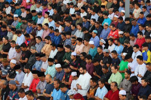 SOLAT JUMAAT PERTAMA BULAN RAMADAN