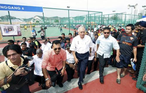 MOHD NAJIB TUN ABDUL RAZAK