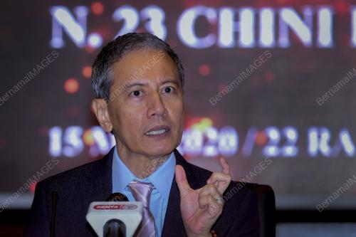 DATUK AZHAR AZIZAN HARUN