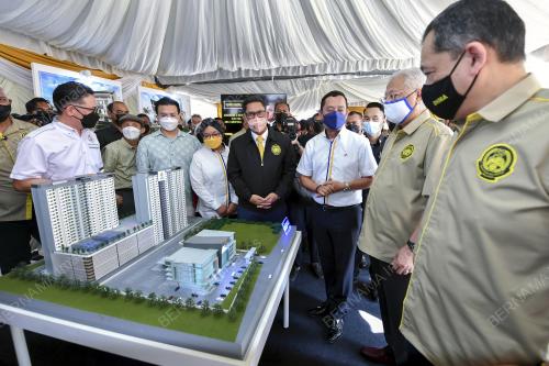 DATUK SERI ISMAIL SABRI YAAKOB