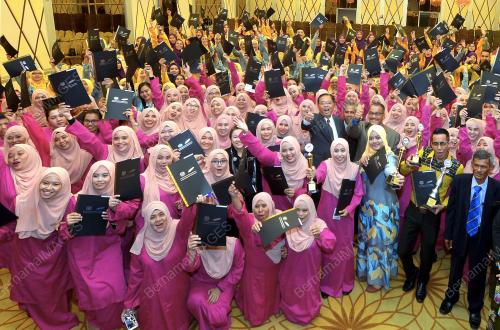 PTJ04_17112016_SPAK_2016