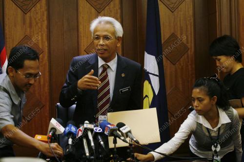 DATUK SHAHRIR SAMAD