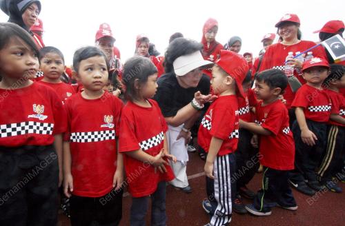 ROSMAH MANSOR