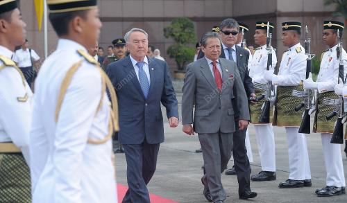 PTJ04_19042012_KAZAKHTAN