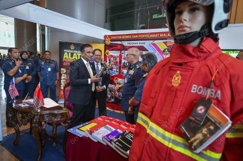 DATUK SERI REEZAL MERICAN NAINA MERICAN