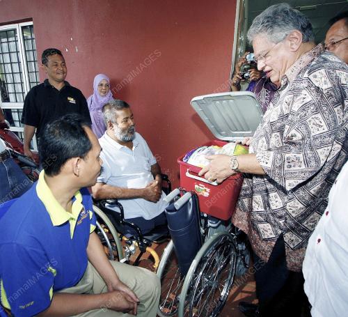 TENGKU ADNAN TENGKU MANSOR