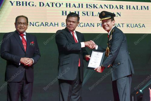 DATUK SERI SAIFUDDIN NASUTION ISMAIL