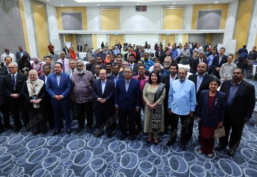 DATUK AARON AGO DAGANG
