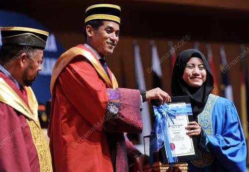 PTJ04_20042015_KHAIRY_IKBN