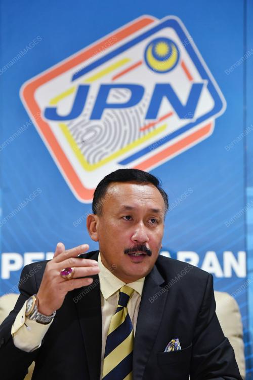 DATUK RUSLIN JUSOH