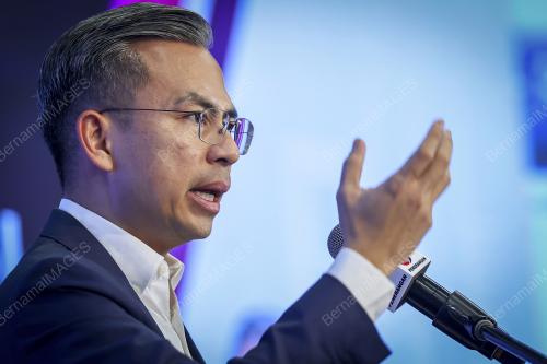 FAHMI FADZIL