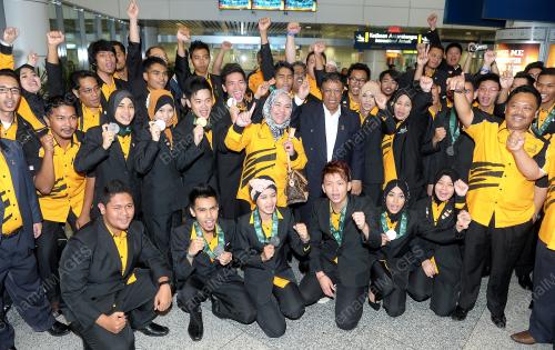 PTJ04_20112012_ASC_2012