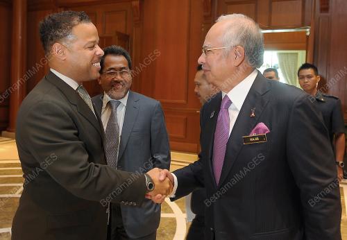 PTJ04_20112013_US_ASEAN