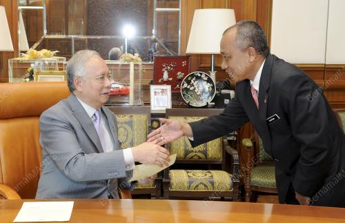 DATUK SERI NAJIB TUN RAZAK