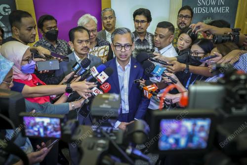 FAHMI FADZIL