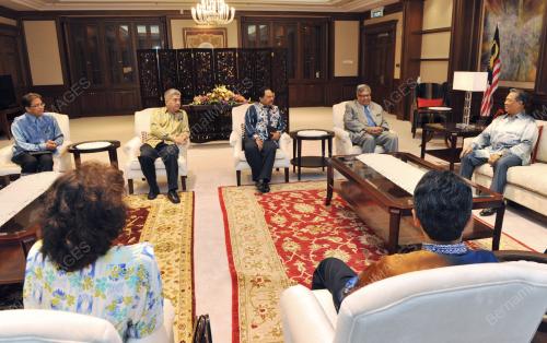 TAN SRI MUHYIDDIN YASSIN