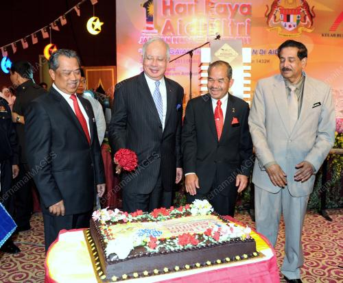 DATUK SERI NAJIB TUN RAZAK